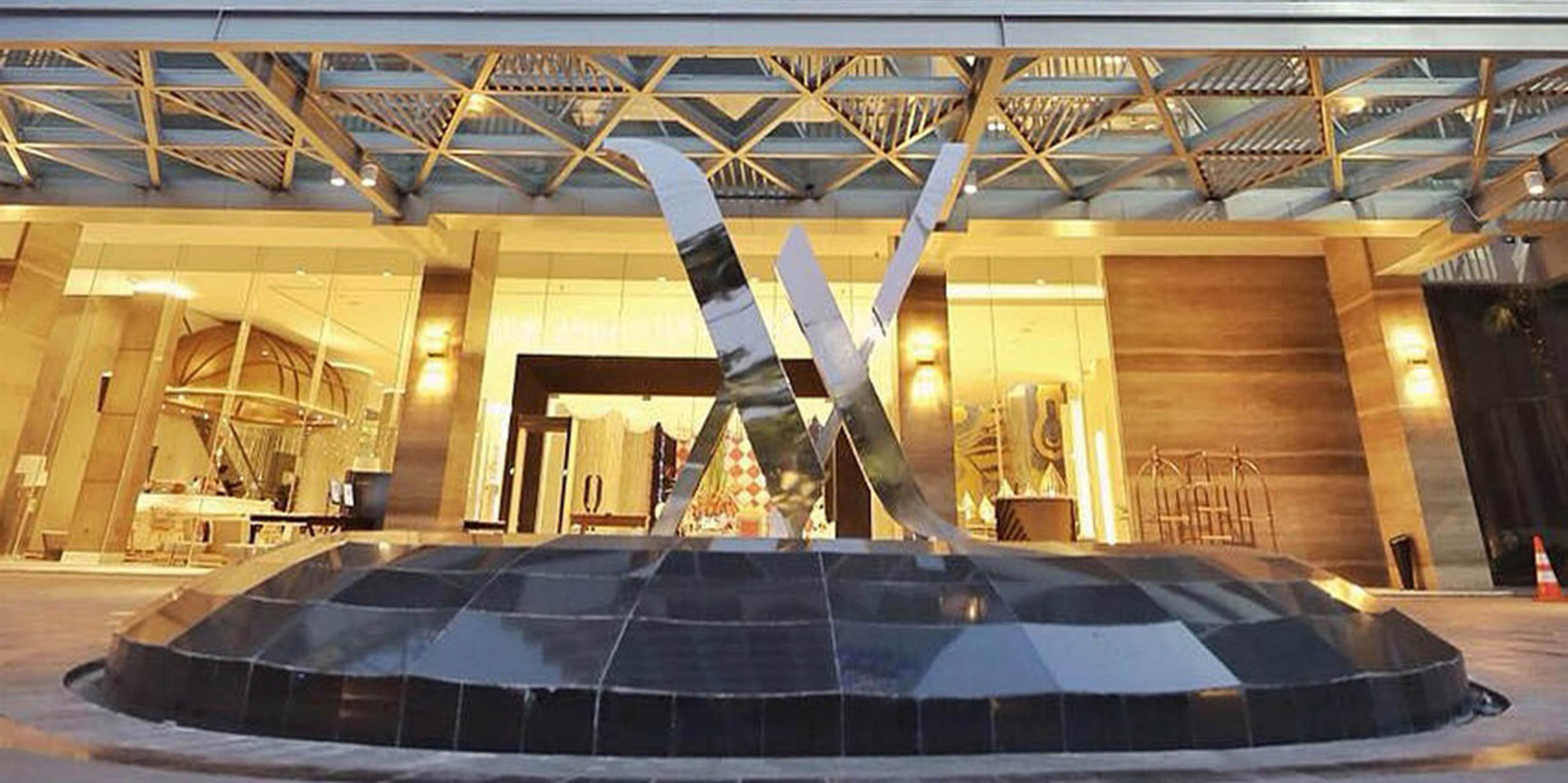 Vasa Hotel Сурабая Екстериор снимка