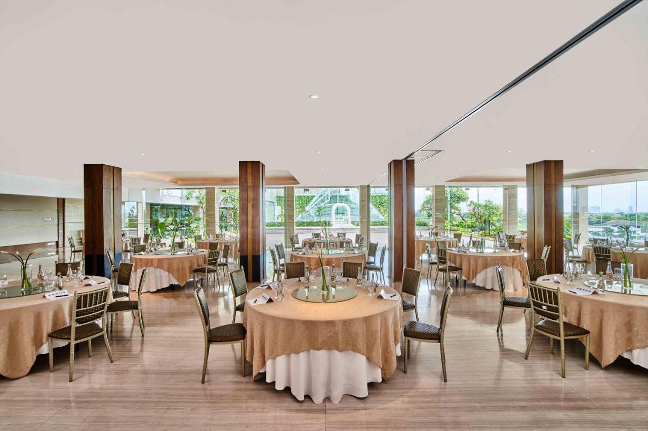 Vasa Hotel Сурабая Екстериор снимка
