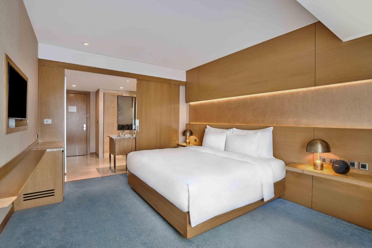 Vasa Hotel Сурабая Екстериор снимка