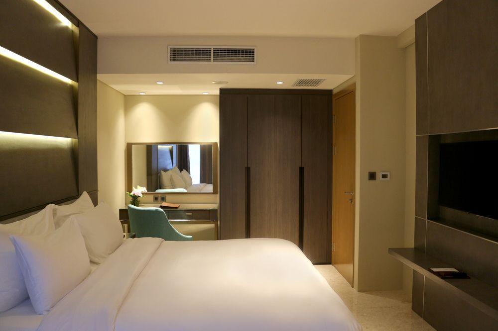 Vasa Hotel Сурабая Екстериор снимка